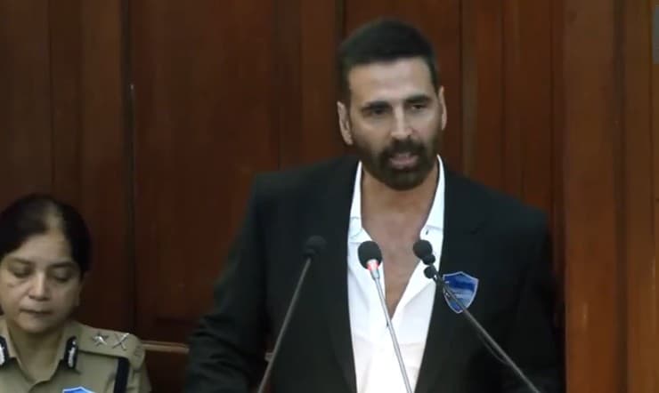 Akshay Kumar Urges Cyber Safety Education After Disturbing Online Incident