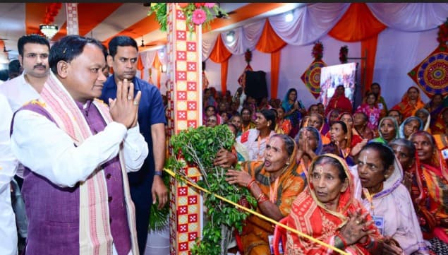 CM Majhi Pledges World-Class Facilities for Kartik Devotees