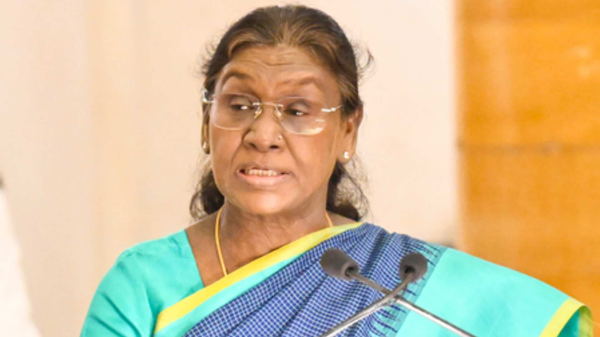 President Murmu, VP Radhakrishnan Greet People on Diwali