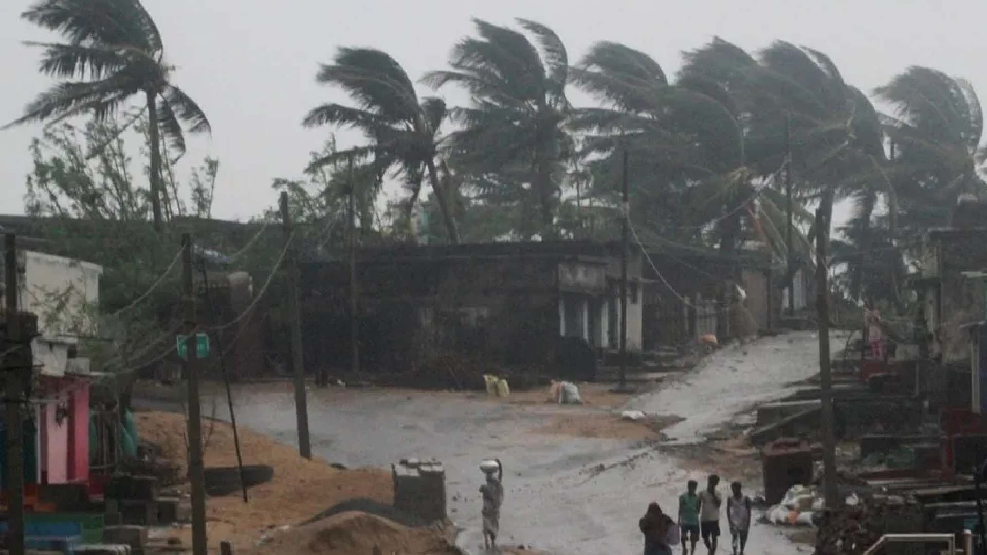 Cyclone Set to Hit Andhra Coast, Odisha Braces for Impact