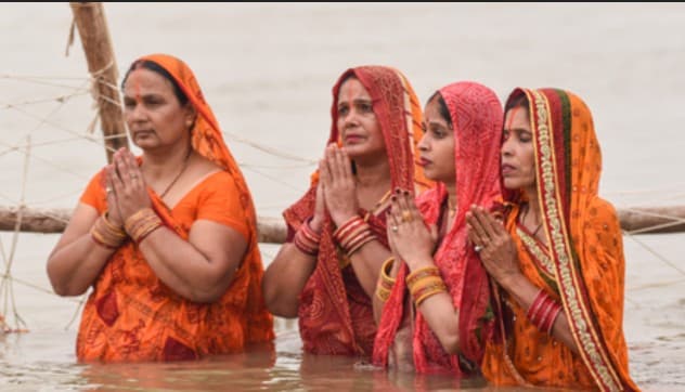 Devotees Across Bihar Offer ‘Arghya’ To The Setting Sun On Third Day Of Chhath