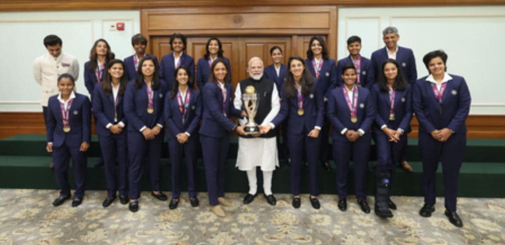 PM Modi Meets Women’s ODI World Cup Winning Indian Team