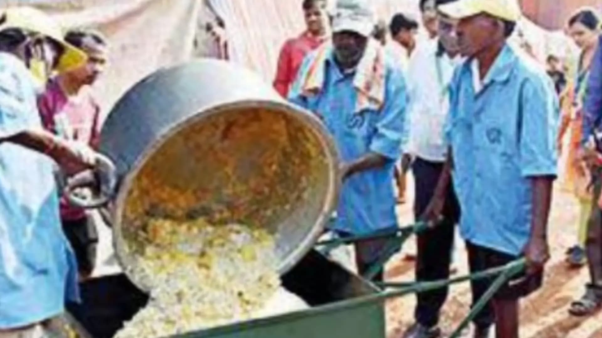 CMC Health Department Cracks Down On Adulterated And Stale Food At Cuttack Baliyatra