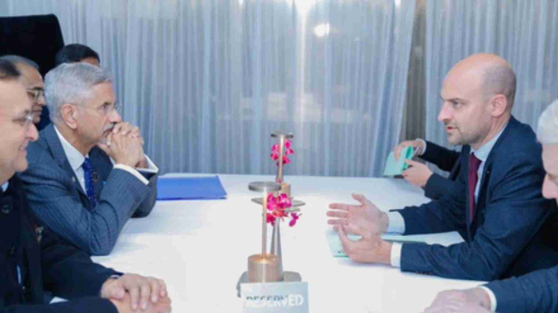 EAM Jaishankar Strengthens Strategic Ties At G7 Foreign Ministers’ Meet In Canada