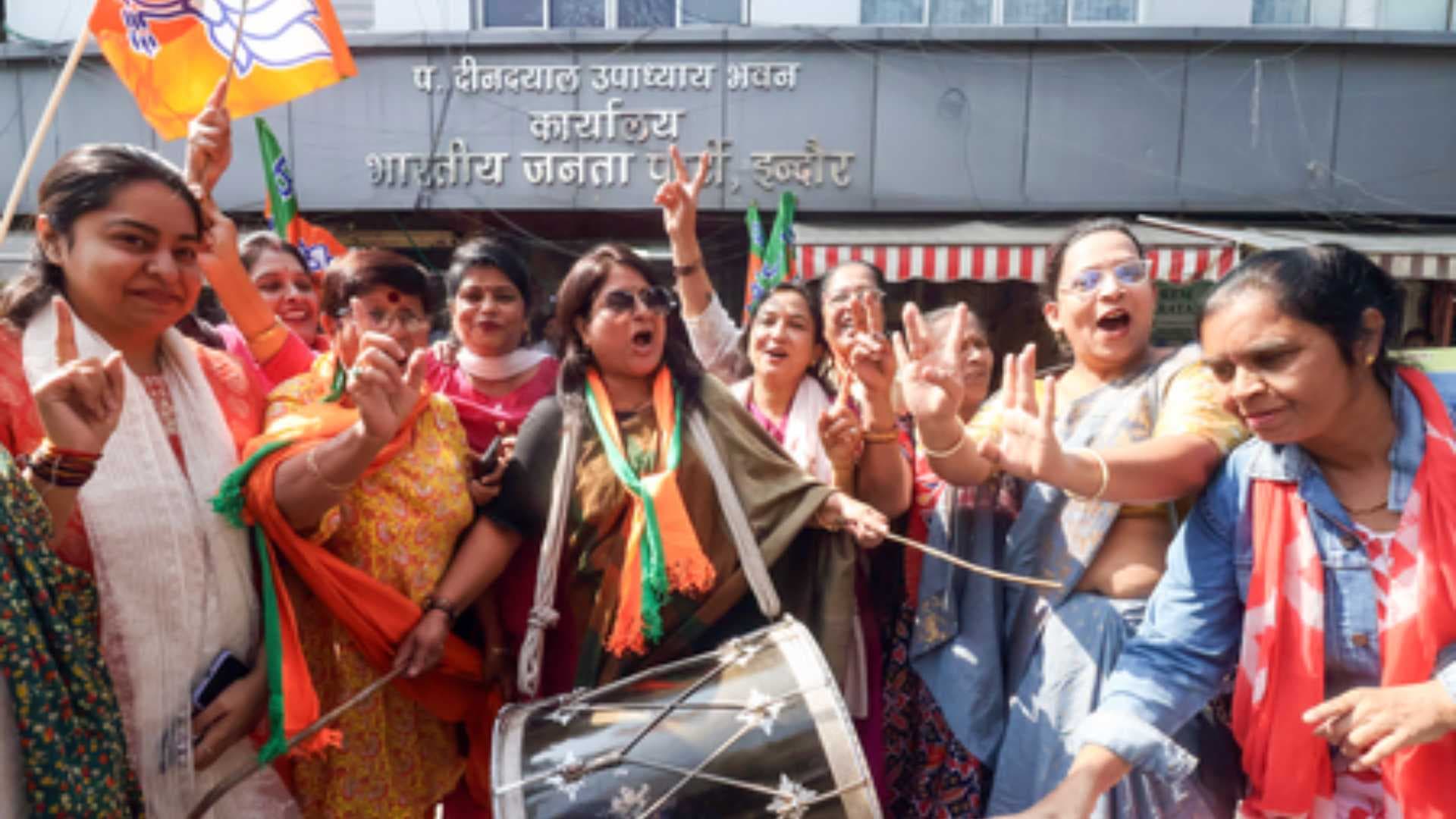NDA Dominates Patna as Nitish Kumar Eyes 10th Term