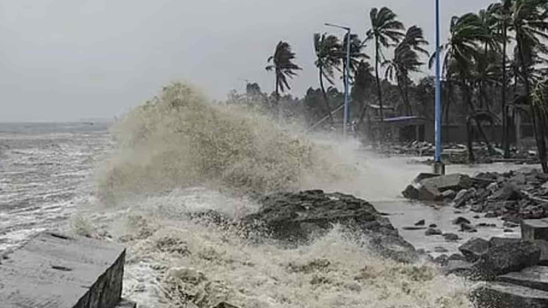 Cyclone to Hit Tamil Nadu and Puducherry Coast on November 30