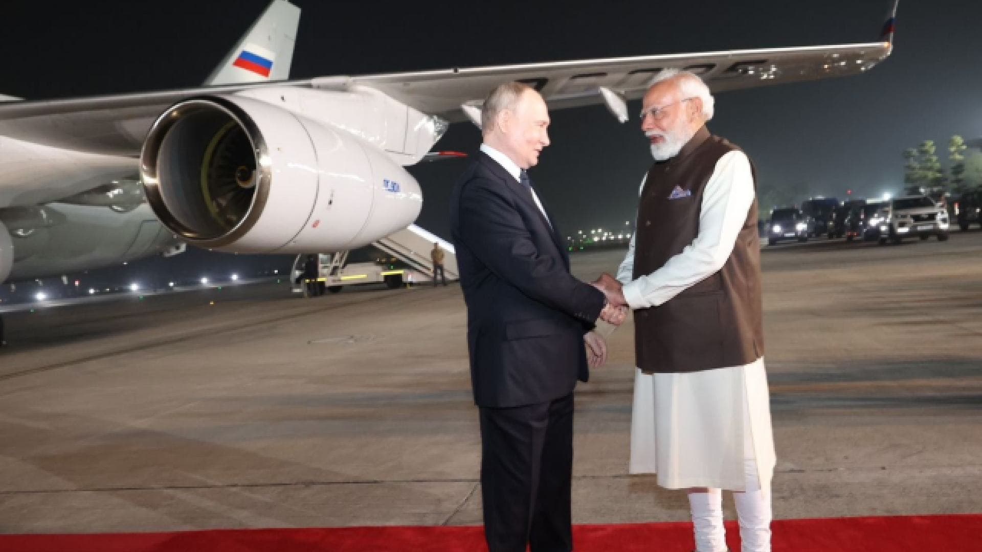 Putin Calls Modi 'A Leader Who Lives and Breathes India'