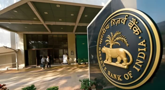 India’s Forex Reserves Up By $1.03 Billion To $687.26 Billion, Gold Reserves Jump