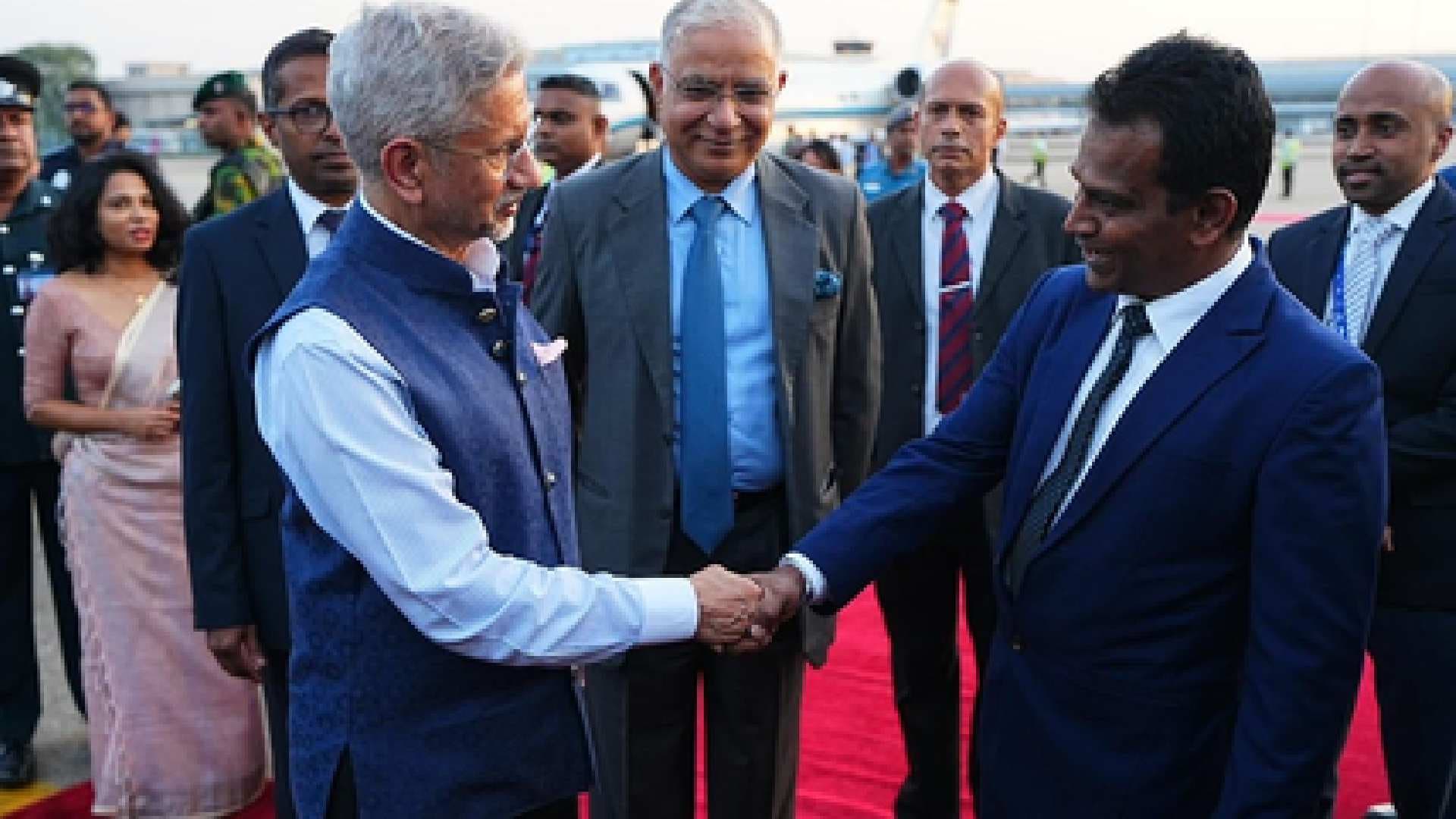 External Affairs Minister Jaishankar Begins Sri Lanka Visit with Warm Welcome in Colombo