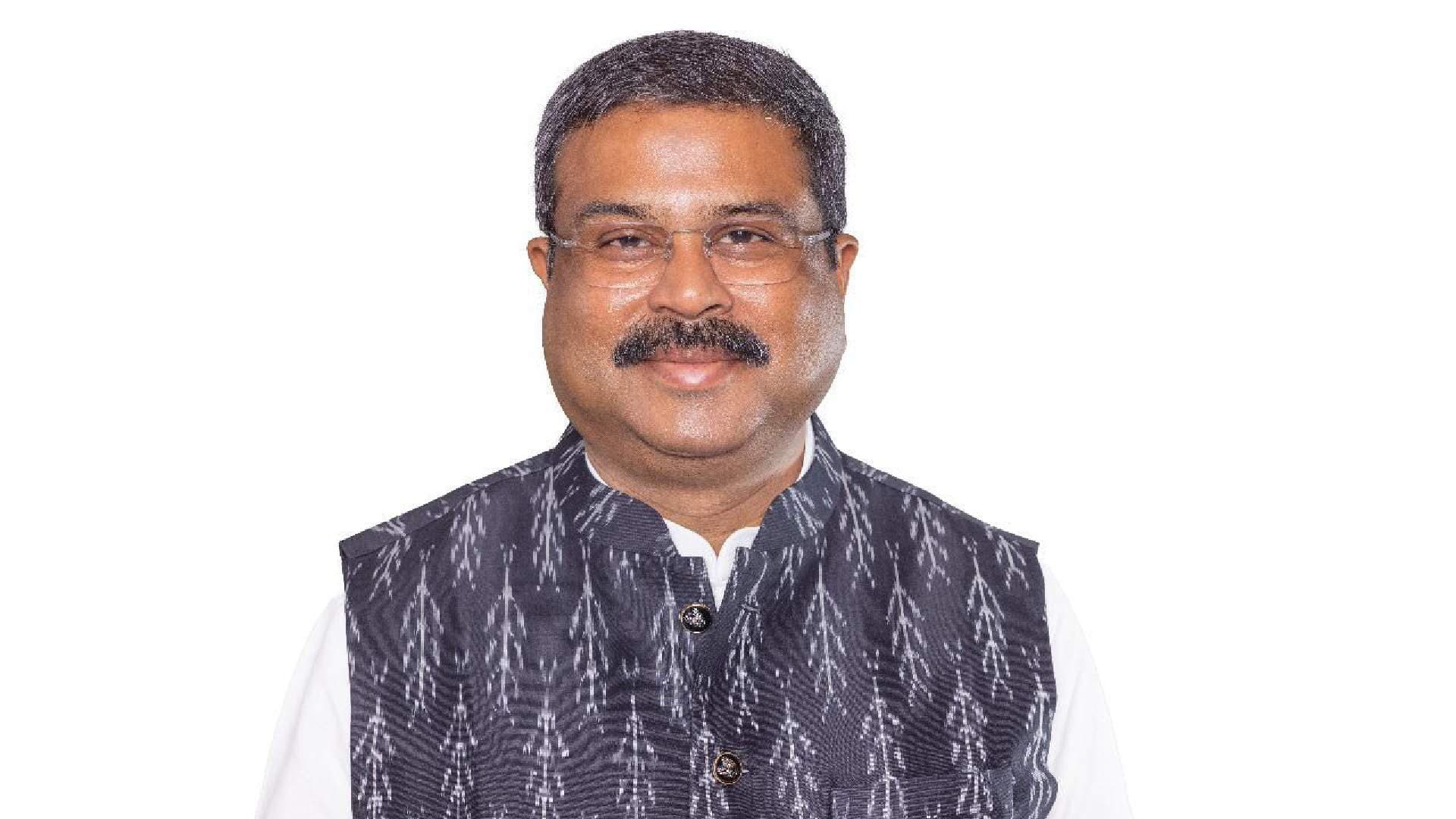 Dharmendra Pradhan Urges Nitin Gadkari to Build Bypass Road to Decongest Redhakhol