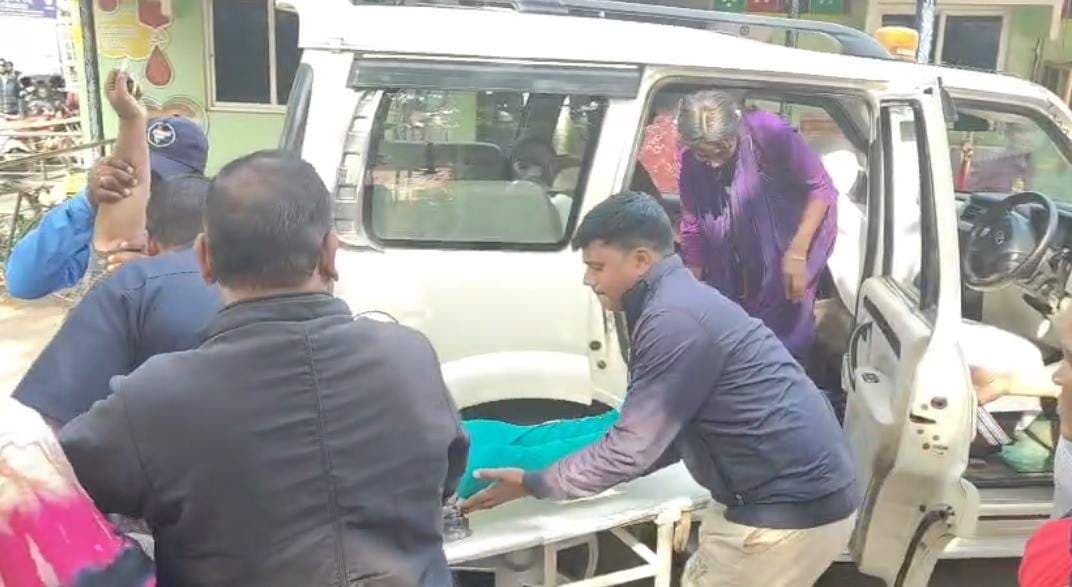 Sub-Collector Saves Injured Woman, Wins Hearts With Humanitarian Act