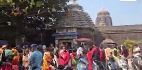 Lingaraj Temple Rituals Disrupted Amid Servitor Dispute On Makar Sankranti