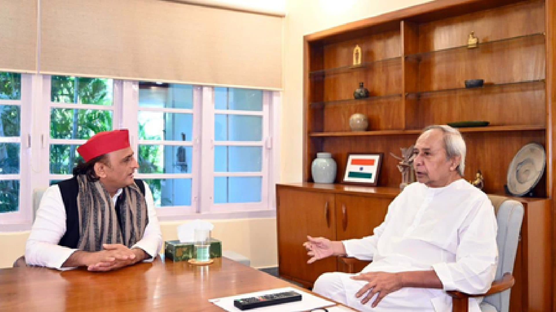 Akhilesh Yadav, Naveen Patnaik Hold Talks in Bhubaneswar, Call Meeting 'Casual'