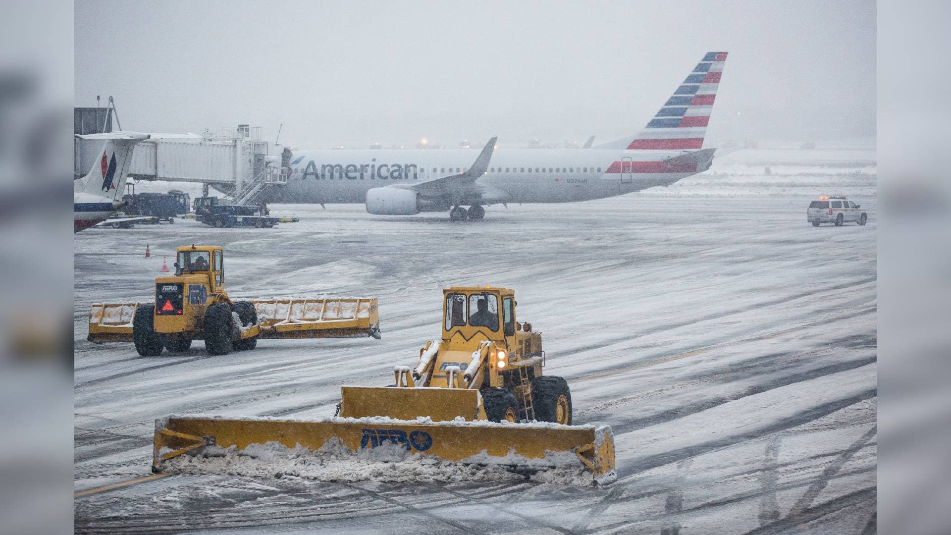 Massive Winter Storm Grips US; 190 Million Under Alerts, 13,000 Flights Cancelled