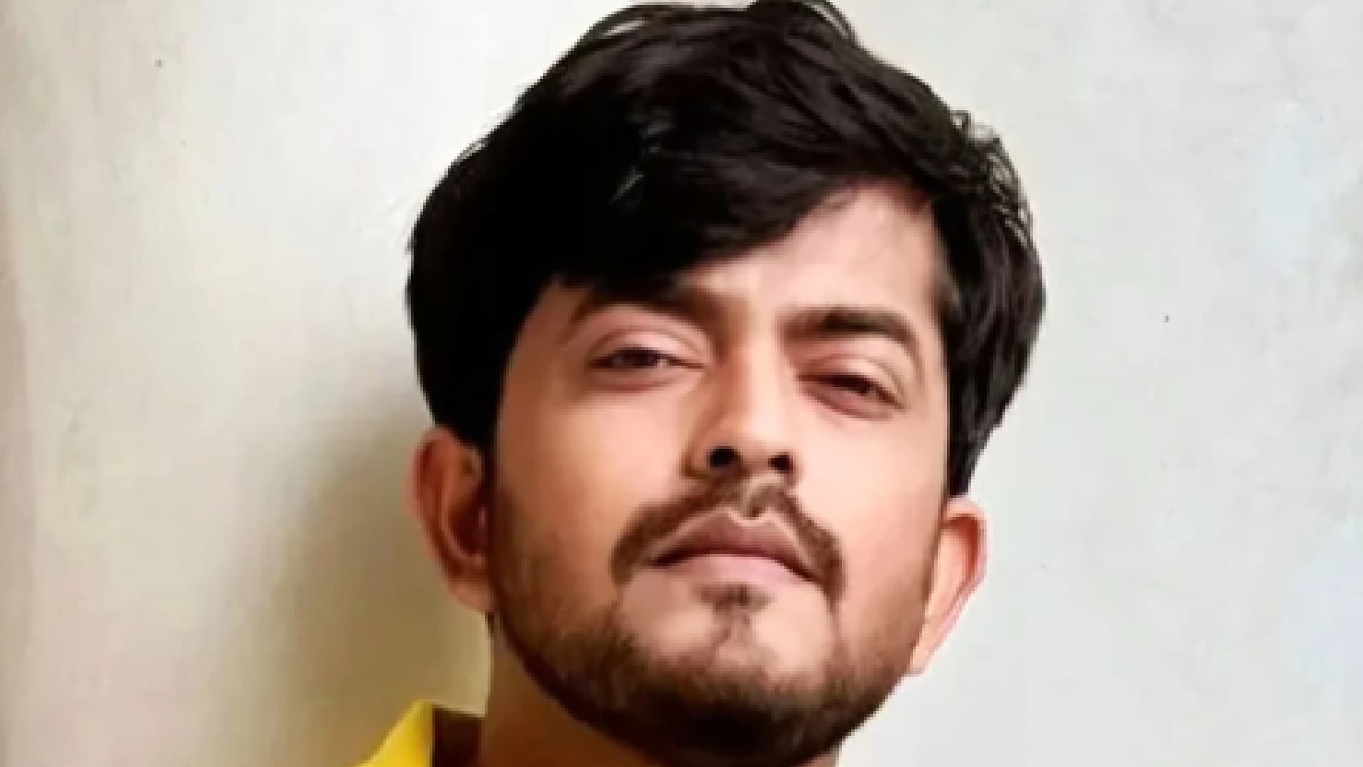 YouTuber Withdraws Police Case After Kolkata Restaurant Apologises for Serving Beef in Error