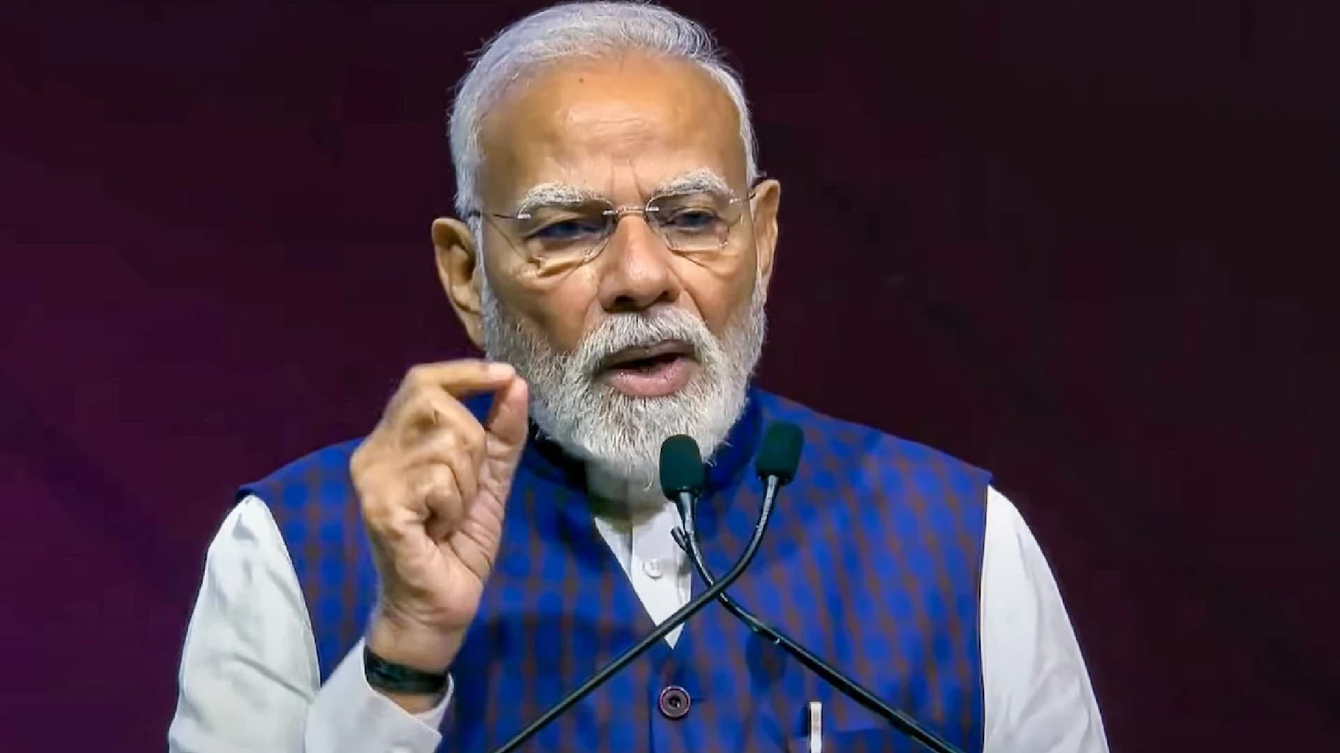 PM Modi Criticises UPA Regime for 'Policy Paralysis, Scams, and Compulsive Reforms'