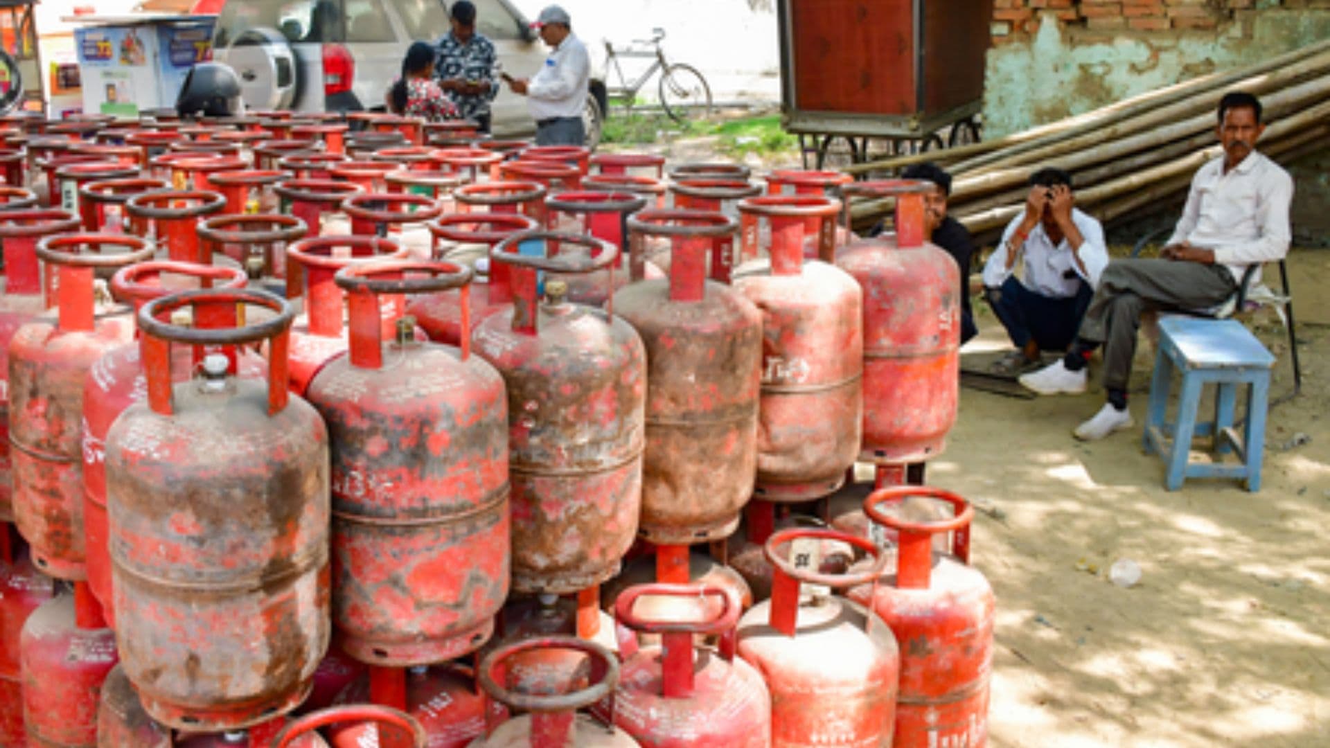 Breaking News: No Shortage of Fuel, Says Govt as LPG Output Surges amid West Asia Tensions
