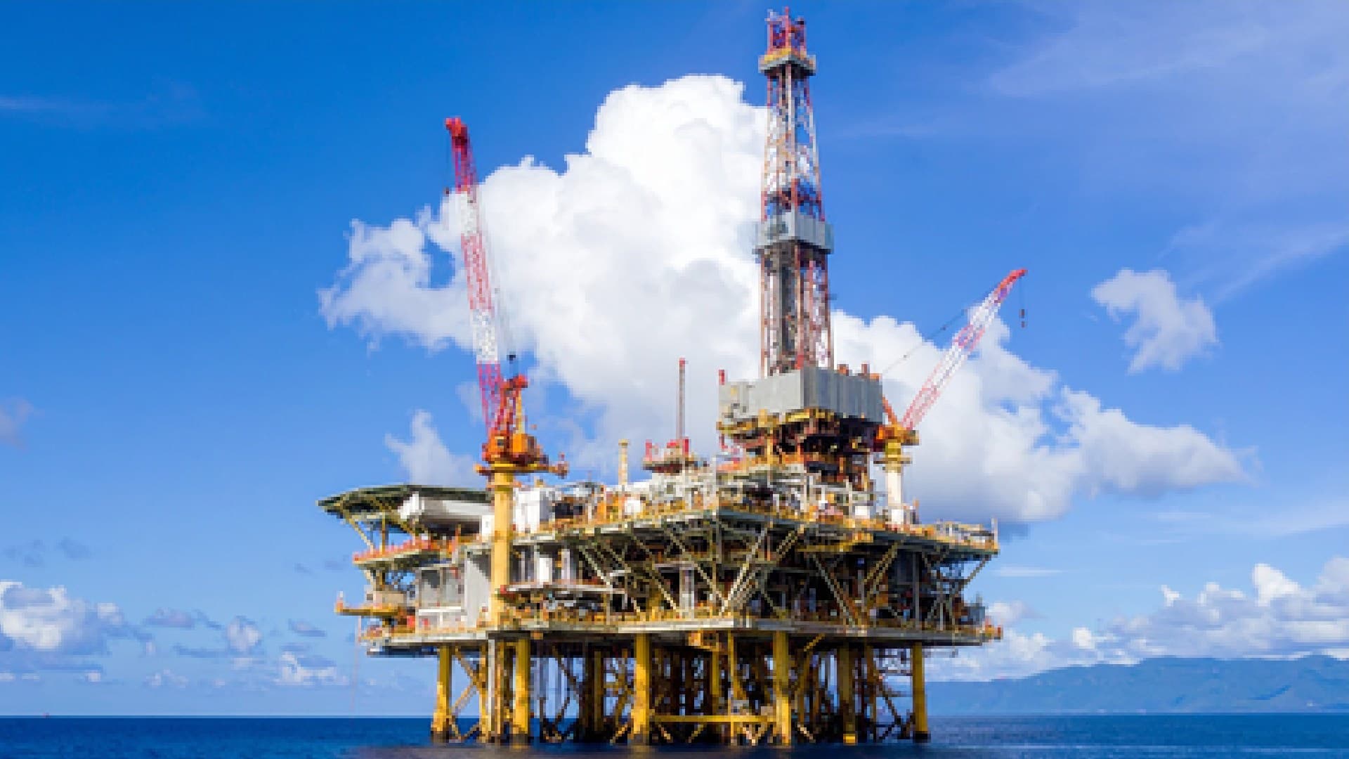War Update: Crude Oil Prices Jump Nearly 3% As Strait Of Hormuz Disruptions Fuel Supply Fears