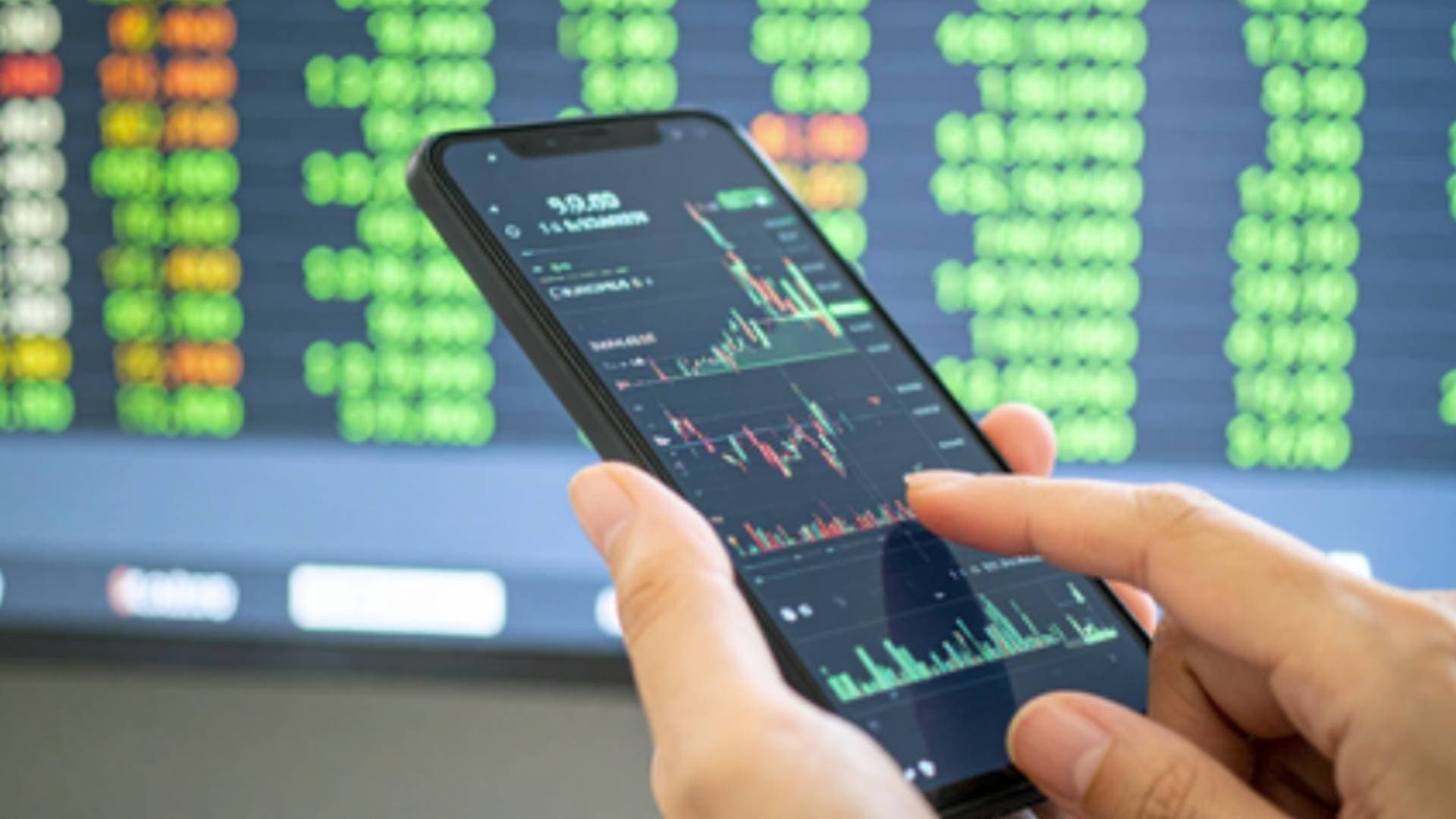 Indian Markets Slip: Sensex Crashes 800 pts, Nifty Below 22,850
