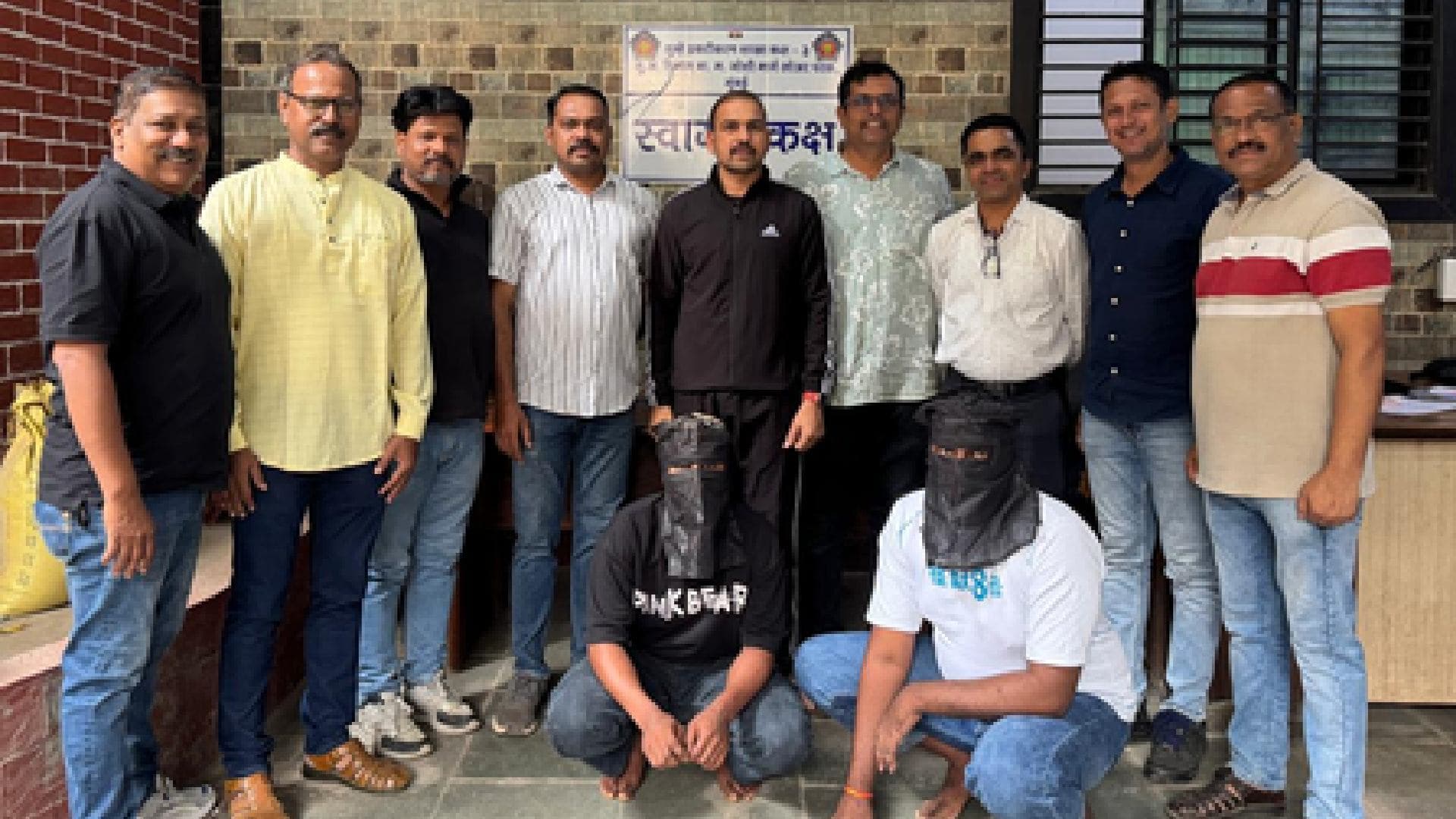 Mumbai Police Crack Murder Case Linked to Informant's Death From 1999 Encounter