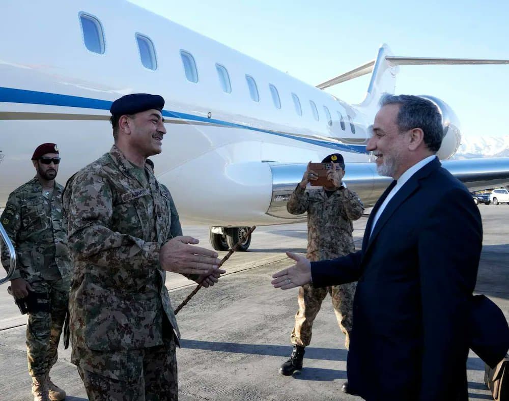 Report Claims Pakistan Airbase Sheltered Iranian Military Aircraft During US Conflict
