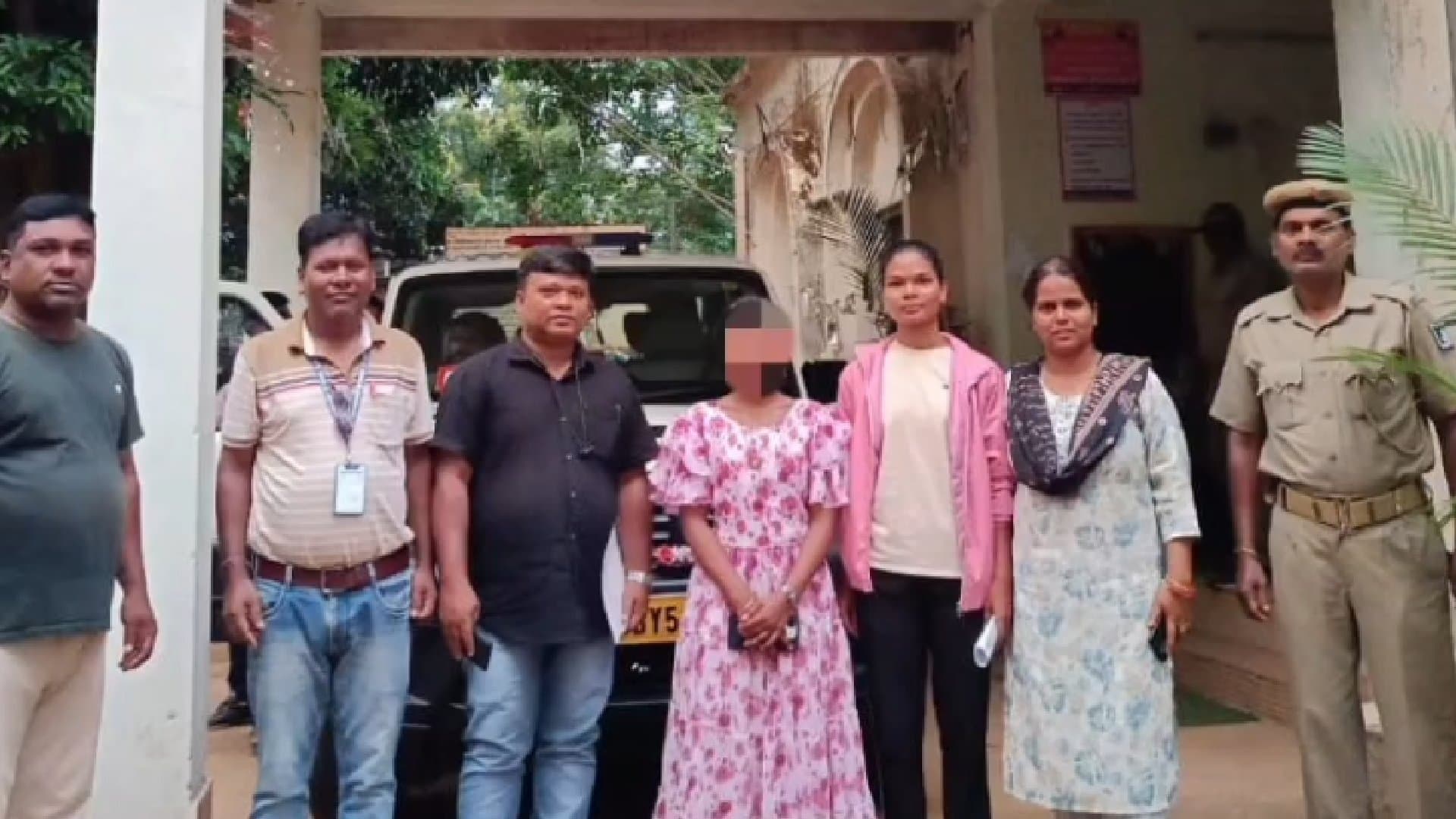Odisha Teen Bride-To-Be Calls Authorities, Stops Her Own Wedding in Kandhamal