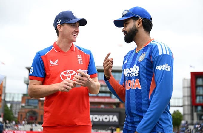 India-England 5th T20I Toss Delayed After Team Bus Gets Caught in Heavy Traffic