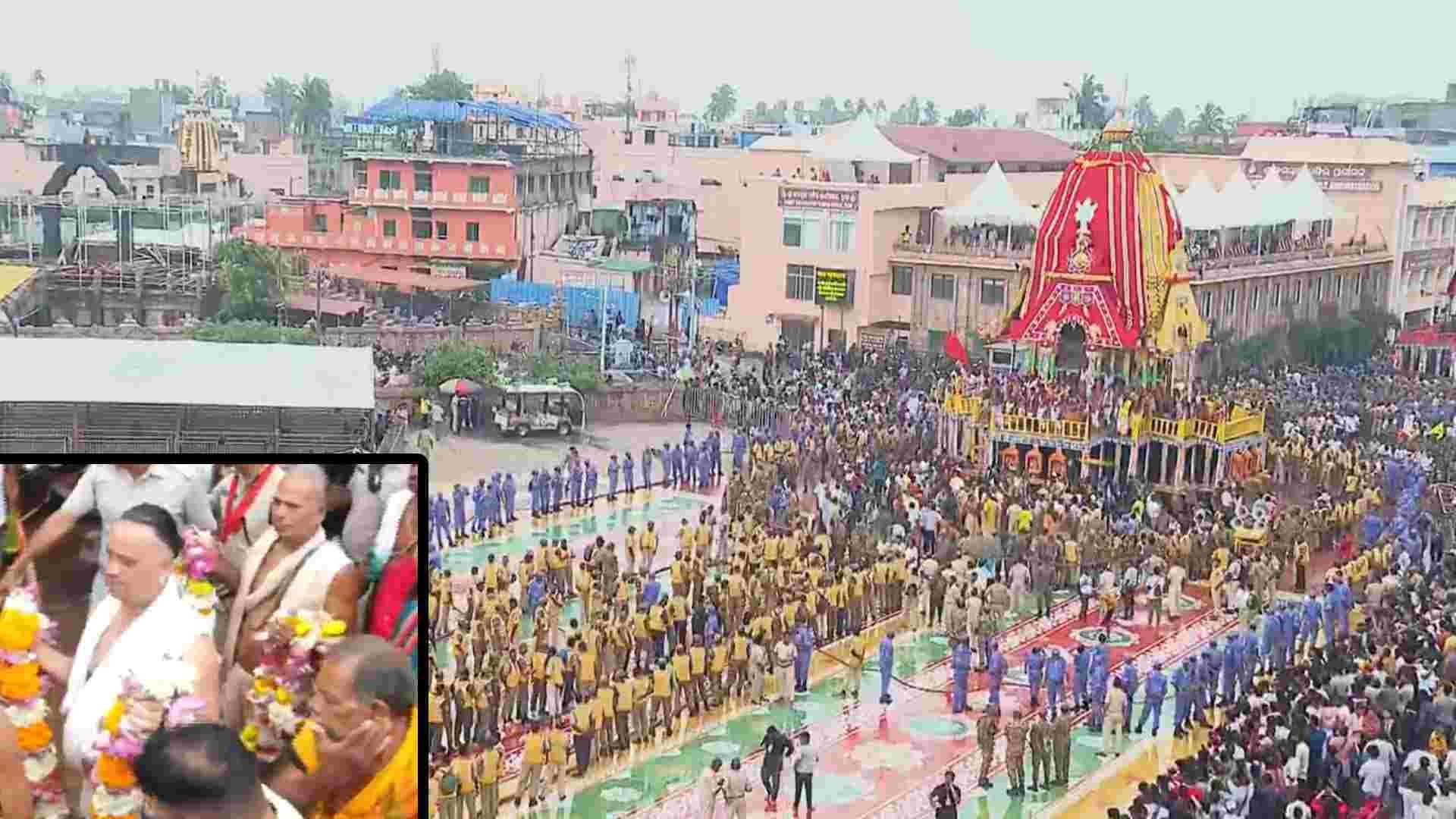 After Agyan Mala Bije, Chariots Roll Towards Shreemandir