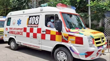 108 Ambulance Mishap Sparks Protest at Bhadrak Hospital, Protesters Blame Overwork