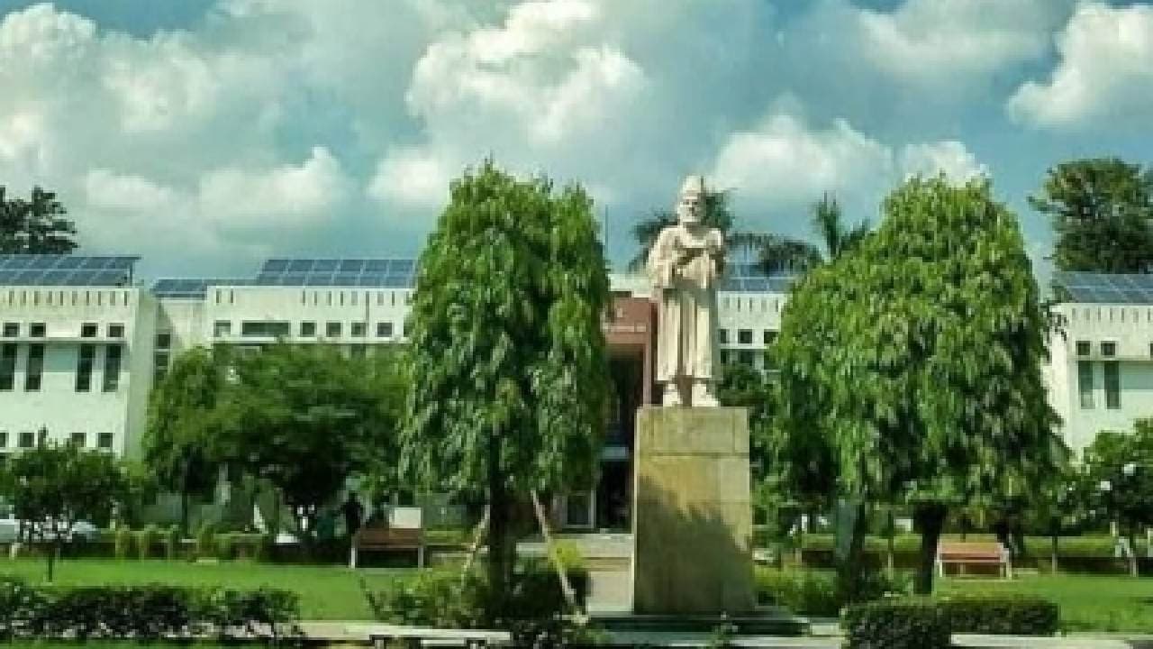 JMI invites applications for Civil Services aspirants