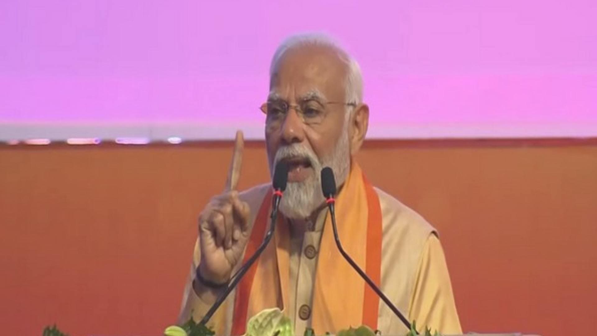 PM Modi Urges Tourists To Spend 10 Pc Of Their Travel Budget To Buy Local Products