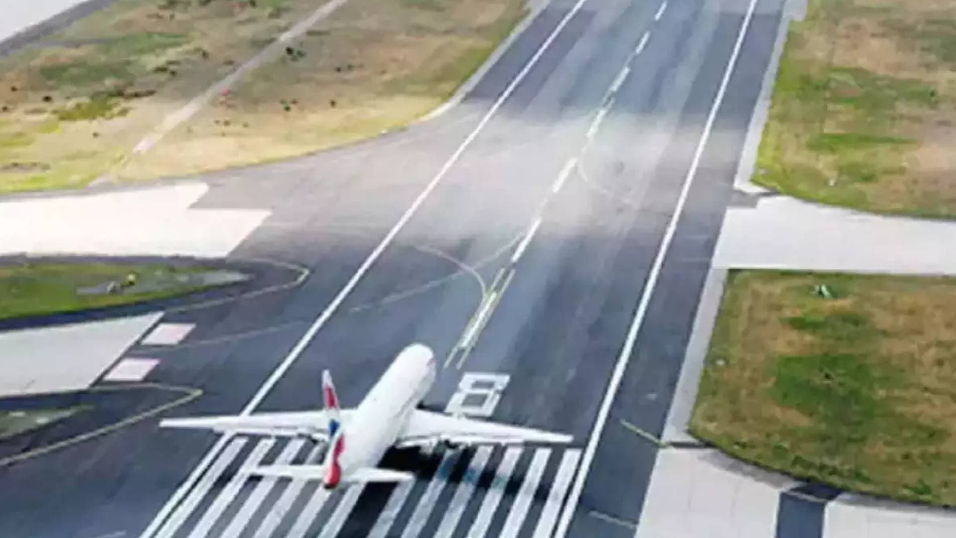 35 Chartered Planes Bringing VIPs To Be Parked In Lucknow, Kanpur