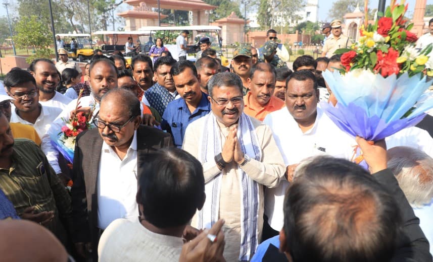Union Minister Dharmendra Pradhan Pays Obeisance At Samaleswari Temple In Sambalpur