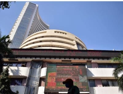 Sensex, Nifty End Lower As Investors Assess RBI MPC Decision