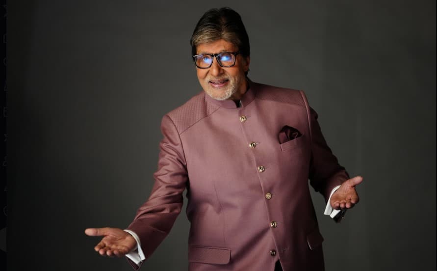 Amitabh Bachchan's Cryptic Tweet Leaves Fans Anxious: "Time To Go..."
