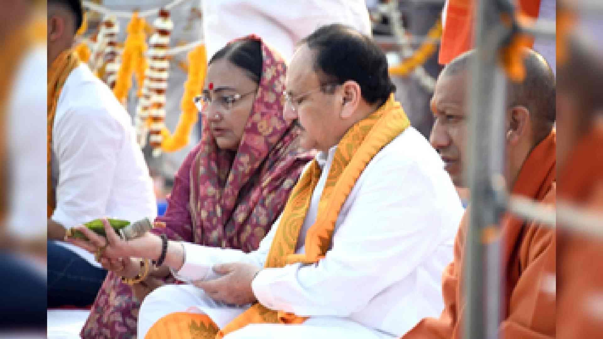 Maha Kumbh: BJP President JP Nadda, CM Adityanath Take Sacred Dip At Sangam