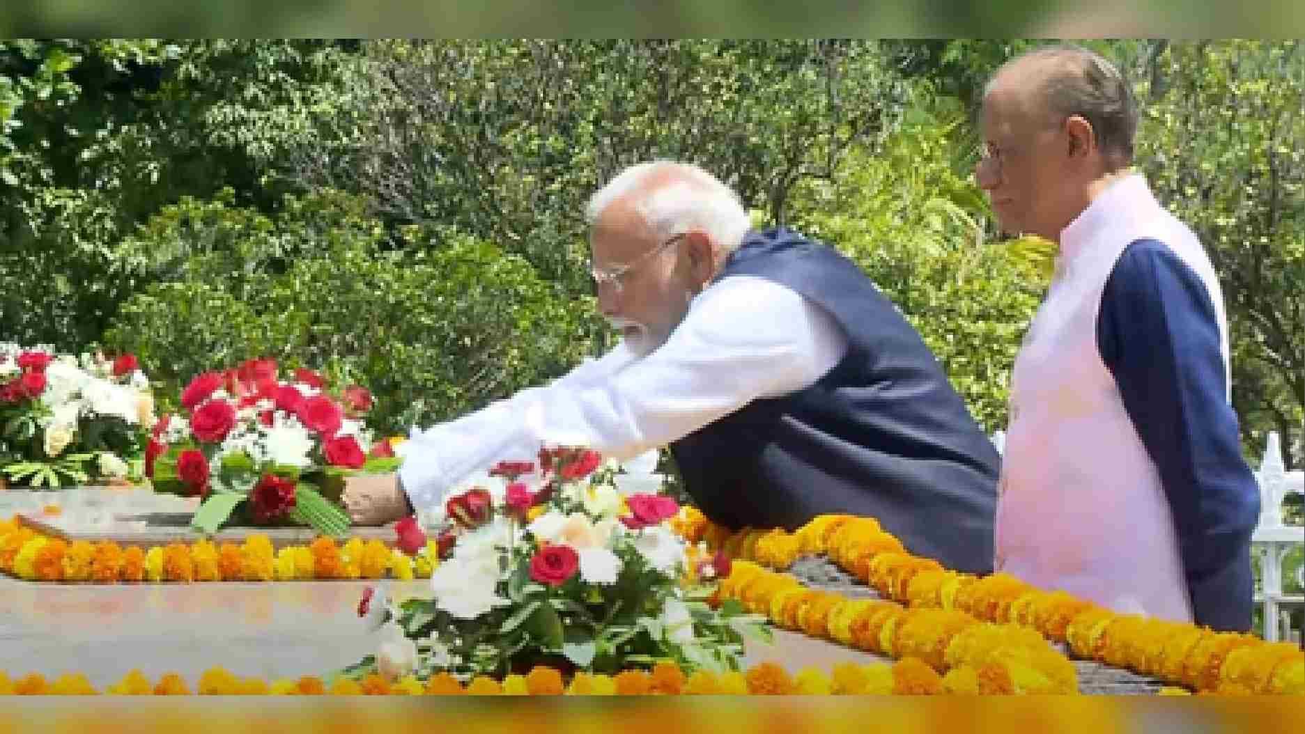 PM Modi Pays Tribute To Seewoosagur Ramgoolam And Anerood Jugnauth In Mauritius