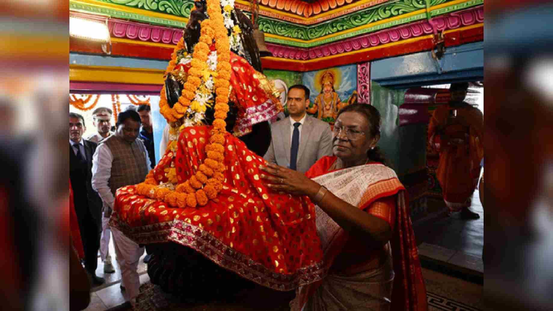 President Murmu Visits Famous Nilamadhab Temple In Odisha’s Nayagarh
