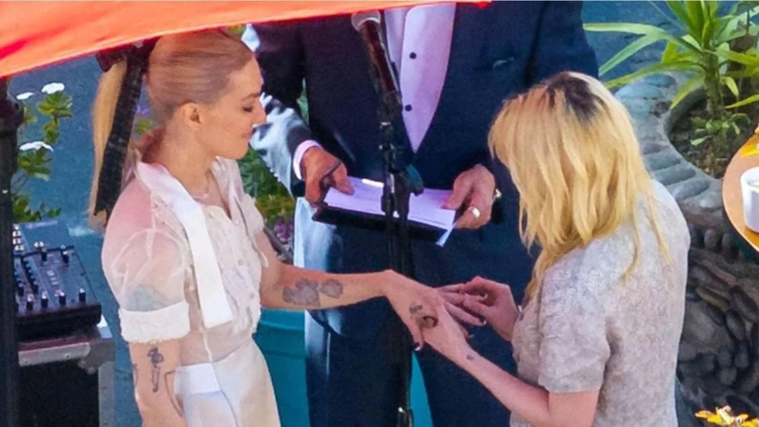 Kristen Stewart Ties The Knot With Dylan Meyer