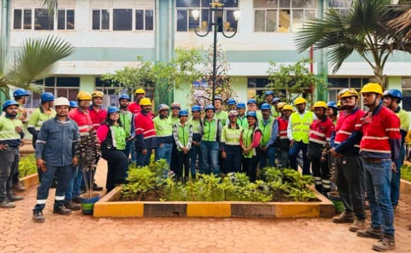 Vedanta Lanjigarh Sparks Innovation With Scrap Art Sculpture Competition