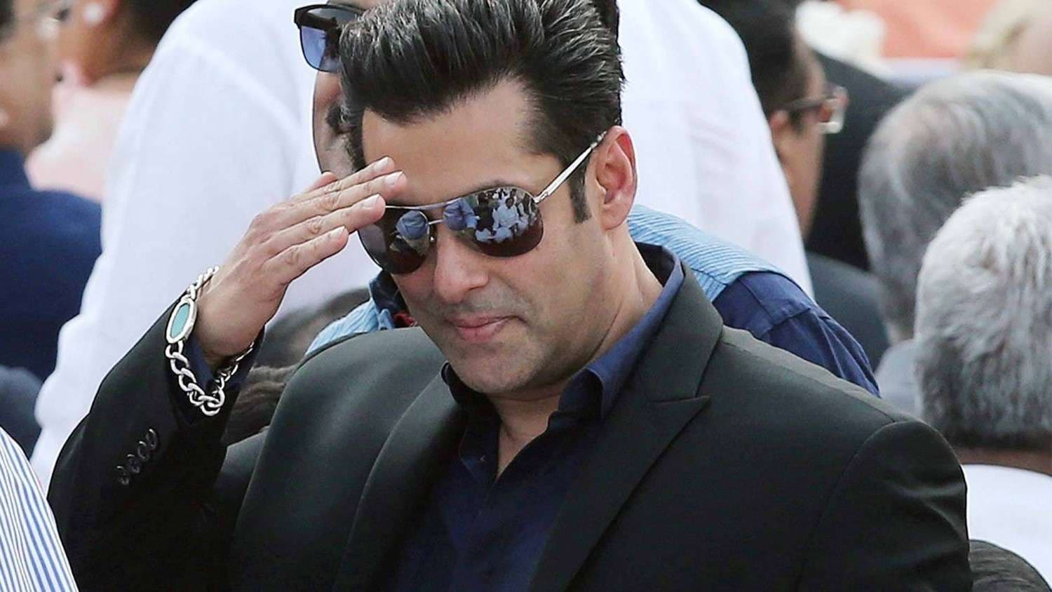 Salman Khan Turns 60: Panvel Farmhouse Hosts Glittering Celebration
