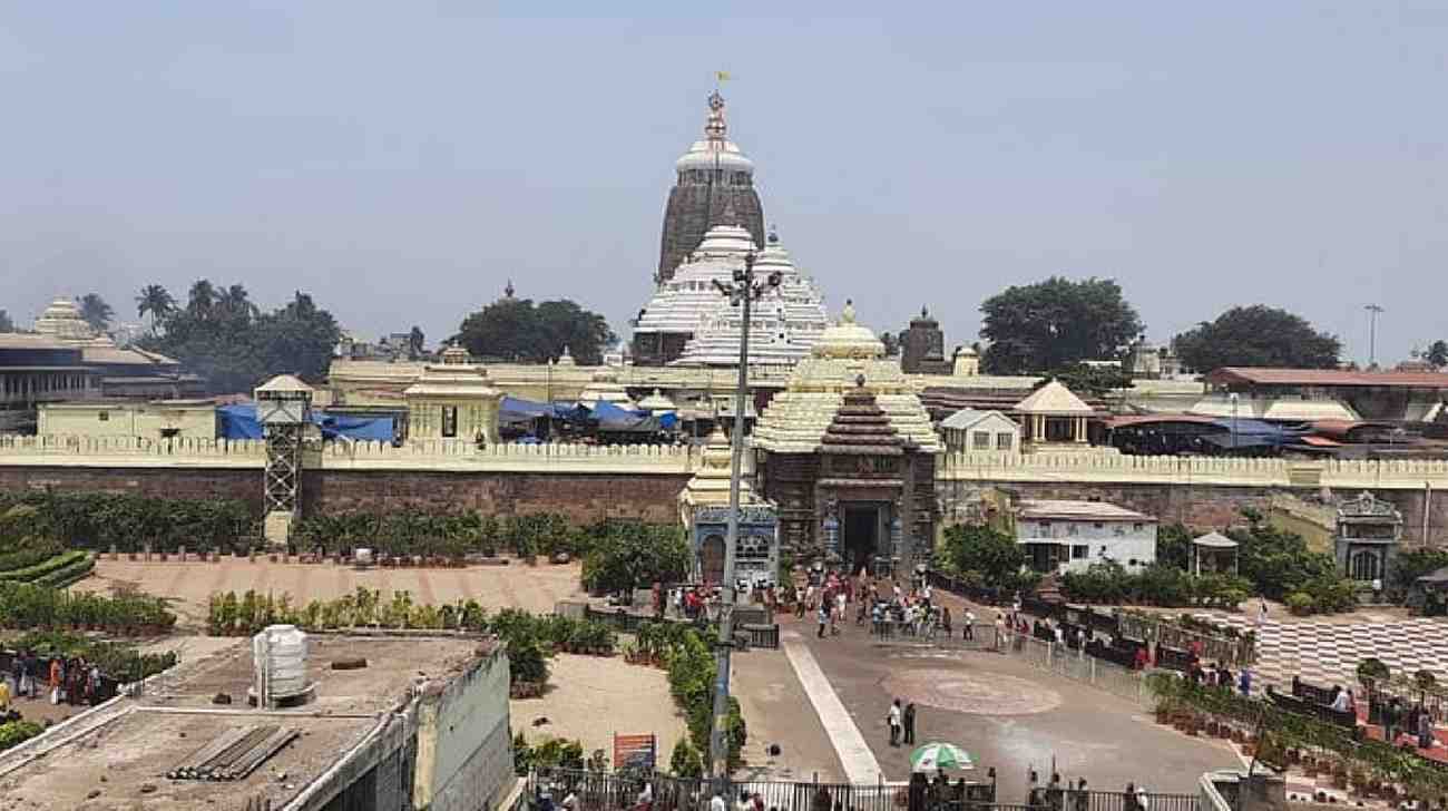 SJTA Raises Parking Charges, This Is What Devotees Have To Pay Now