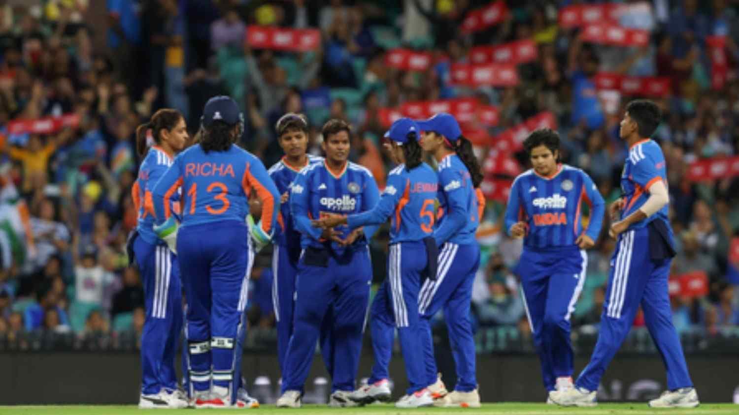 1st T20I: India Beat Australia By 21 Runs via DLS Method