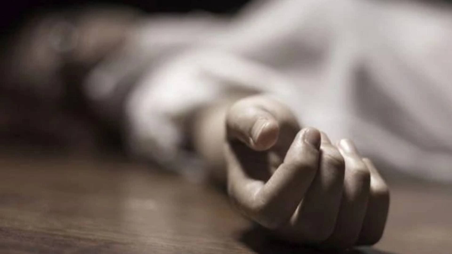 Class 10 Girl Found Dead on Railway Tracks