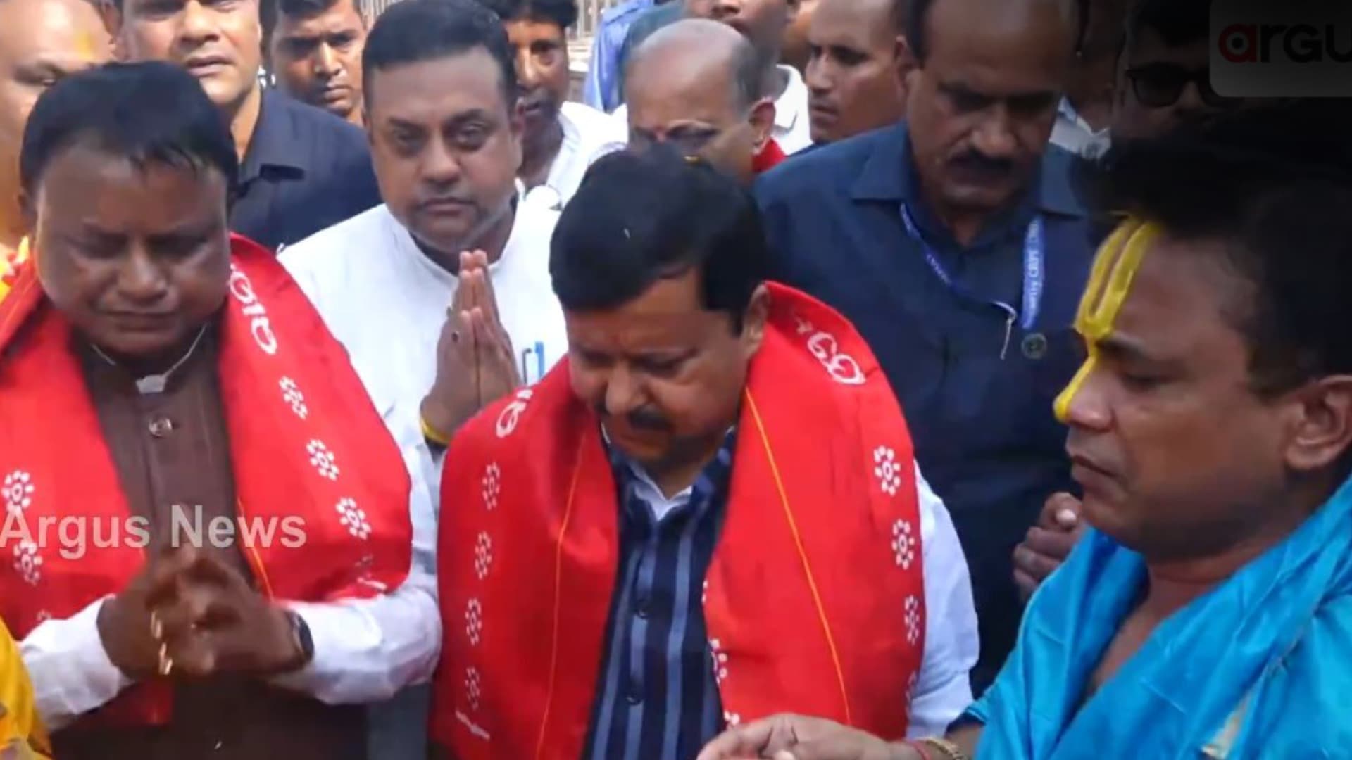 Nitin Nabin Visits Puri Shreemandir, Seeks Lord Jagannath’s Blessings