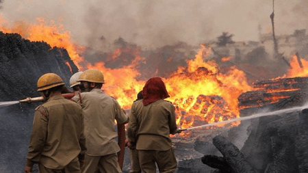 Fire Breaks Out in Naphtha Pipeline at Haldia Petrochemicals Refinery; At Least 35 Injured