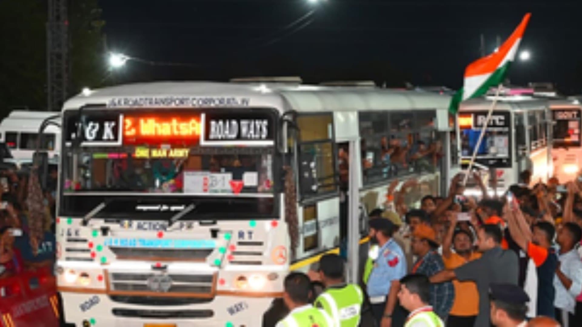 Amarnath Yatra 2026 Begins, J&K L-G Flags off First Batch of Pilgrims from Jammu