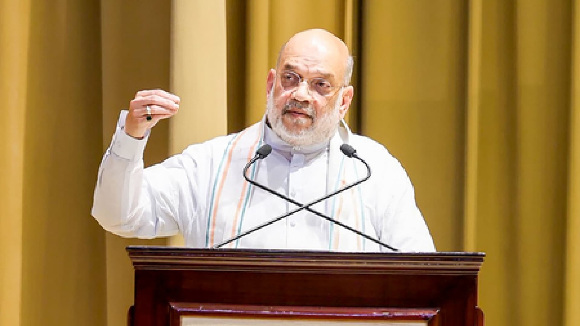 Amit Shah to Introduce Bill Making Insult to 'Vande Mataram' a Criminal Offence