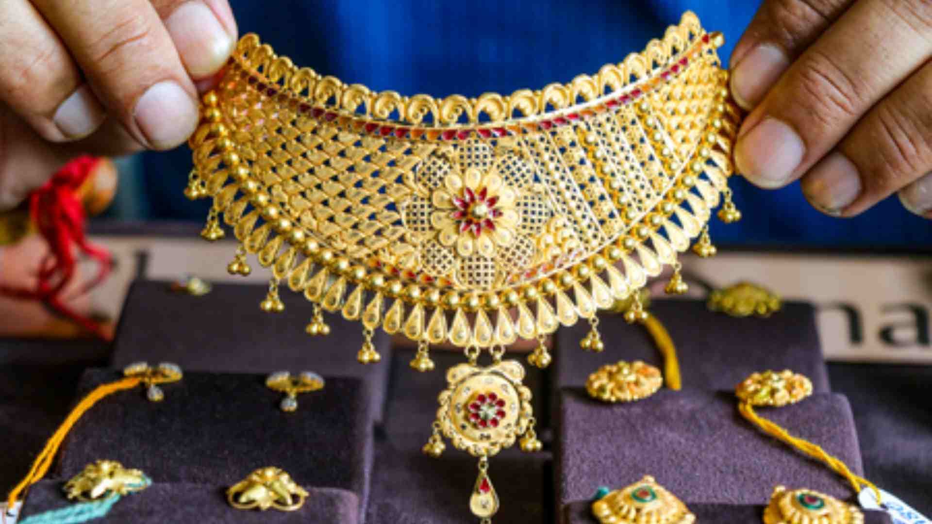 Gold, Silver Prices Jump as Safe-Haven Demand Rises amid West Asia Conflict