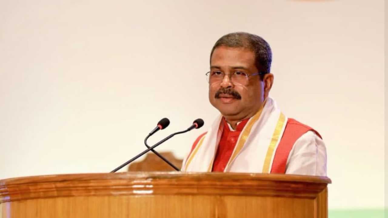 Dharmendra Pradhan Resigns as Union Education Minister, Cites Need to Shield Students From Political Controversy